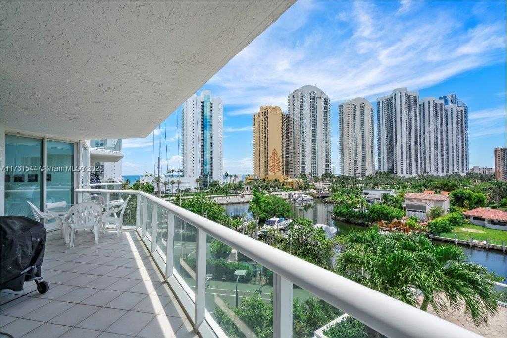 Small Image of 16400 COLLINS AVE #544, Sunny Isles Beach Number 22