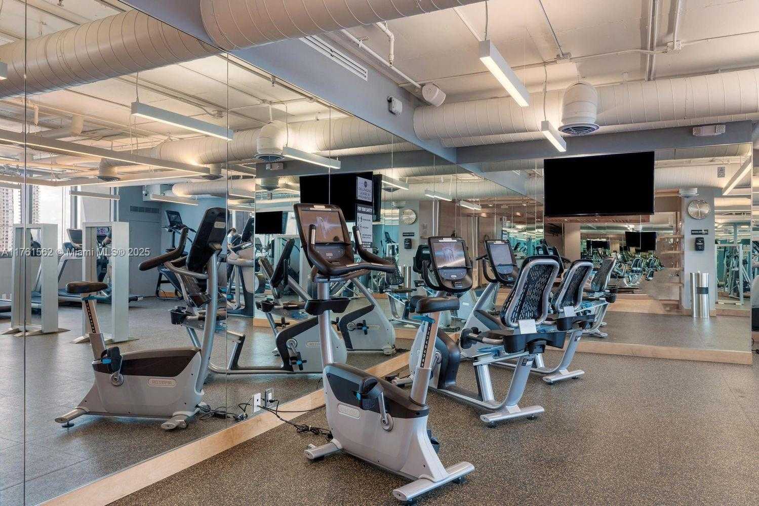 Small Image of 900 BISCAYNE BOULEVARD #4504, Miami Number 18