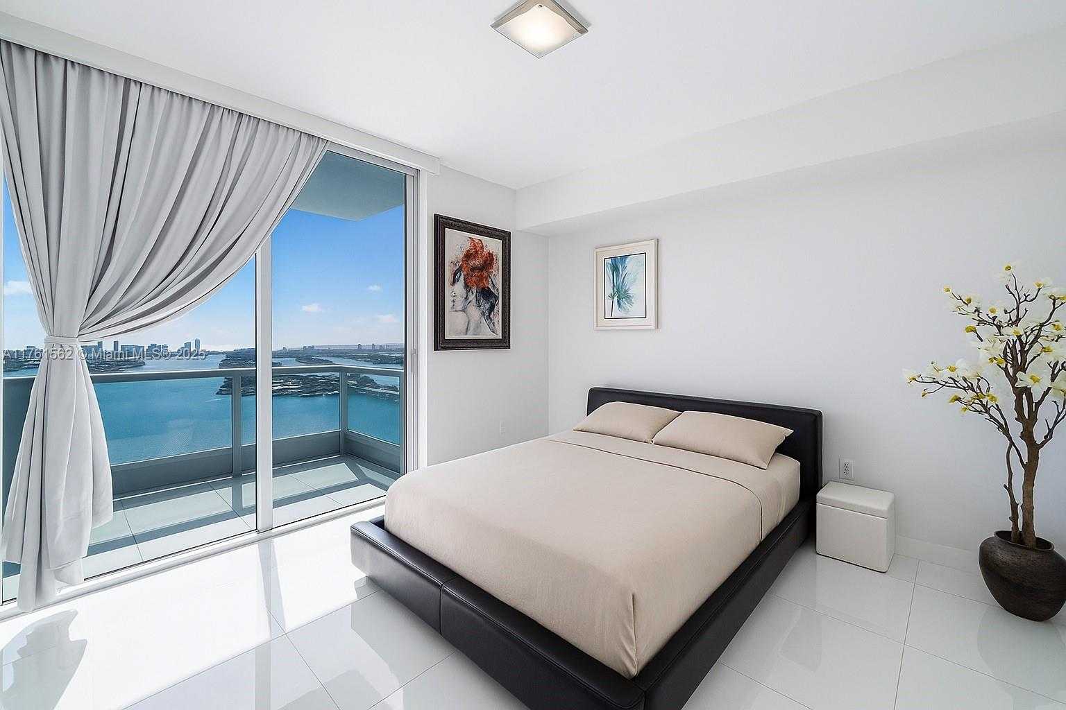 Small Image of 900 BISCAYNE BOULEVARD #4504, Miami Number 8