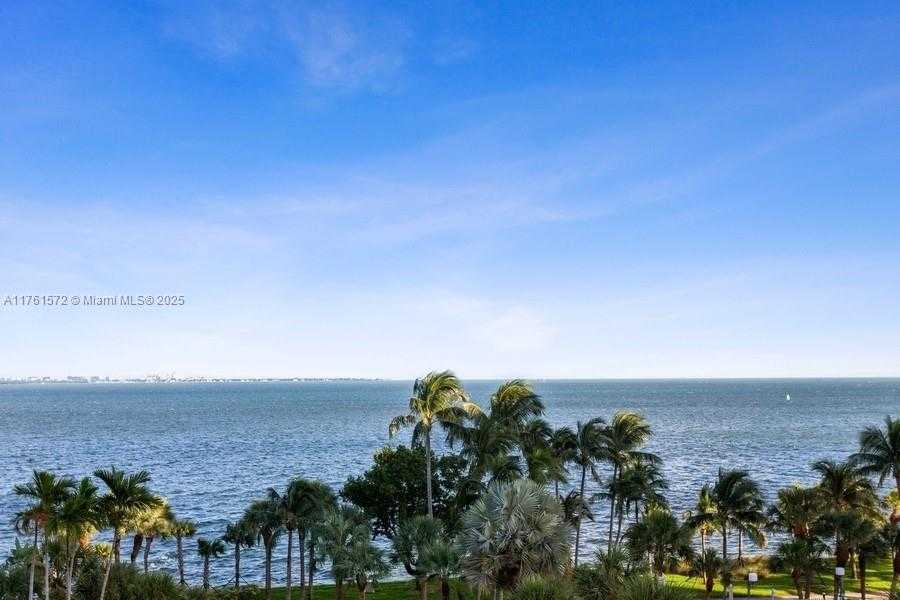 Small Image of 2 GROVE ISLE DR #B502, Miami Number 13