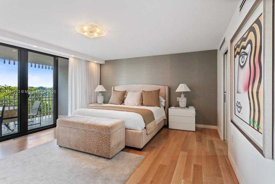 Small Image of 2 GROVE ISLE DR #B502, Miami Number 19