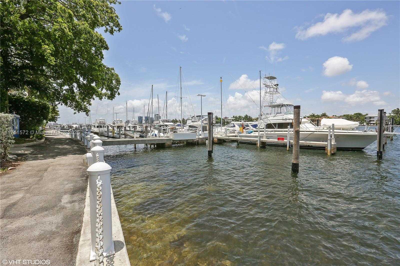 Small Image of 2 GROVE ISLE DR #B502, Miami Number 30