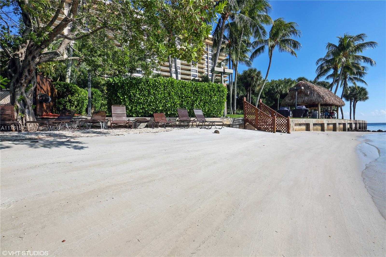 Small Image of 2 GROVE ISLE DR #B502, Miami Number 37