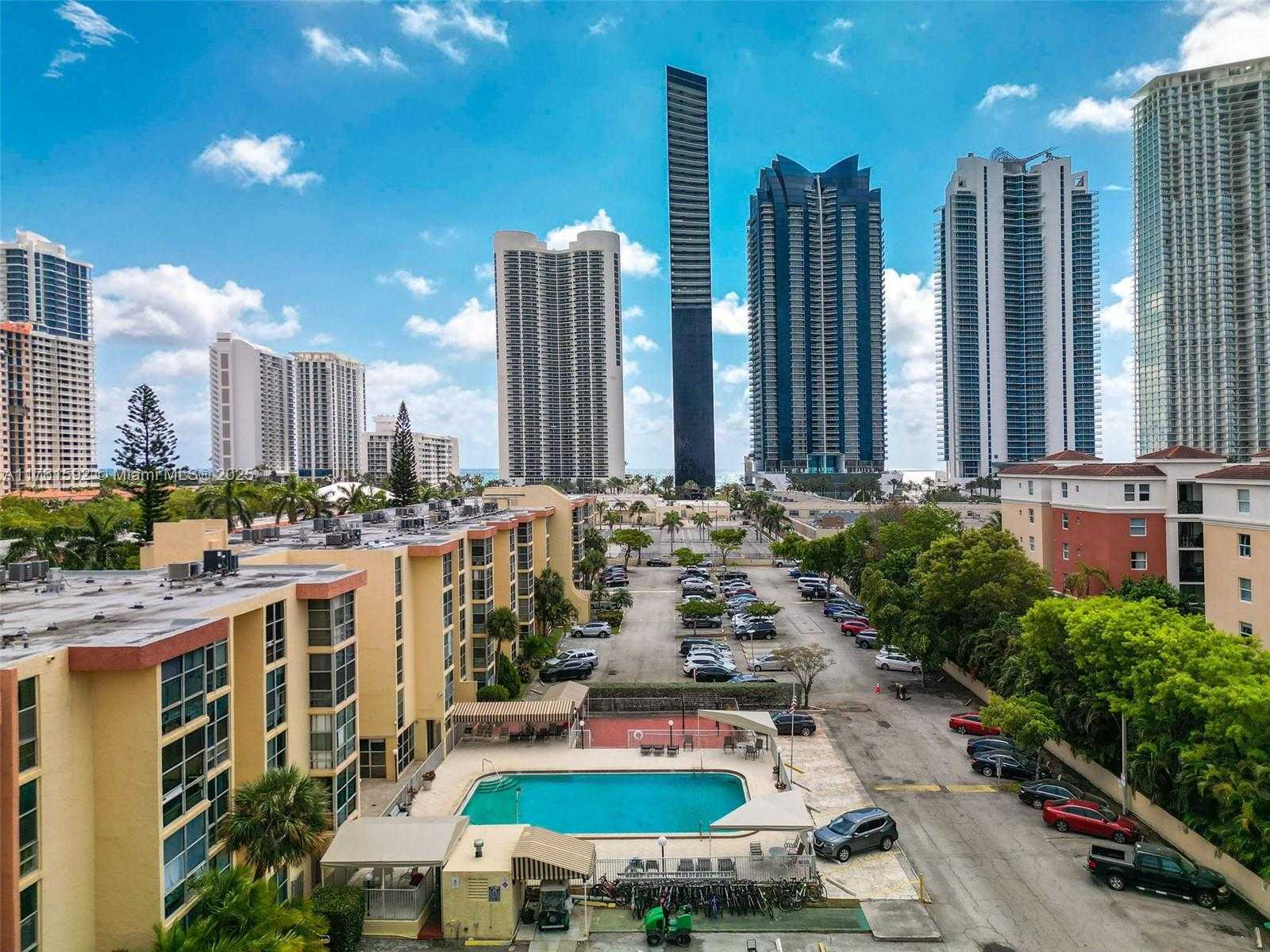 Small Image of 210 172ND ST #128, Sunny Isles Beach Number 5
