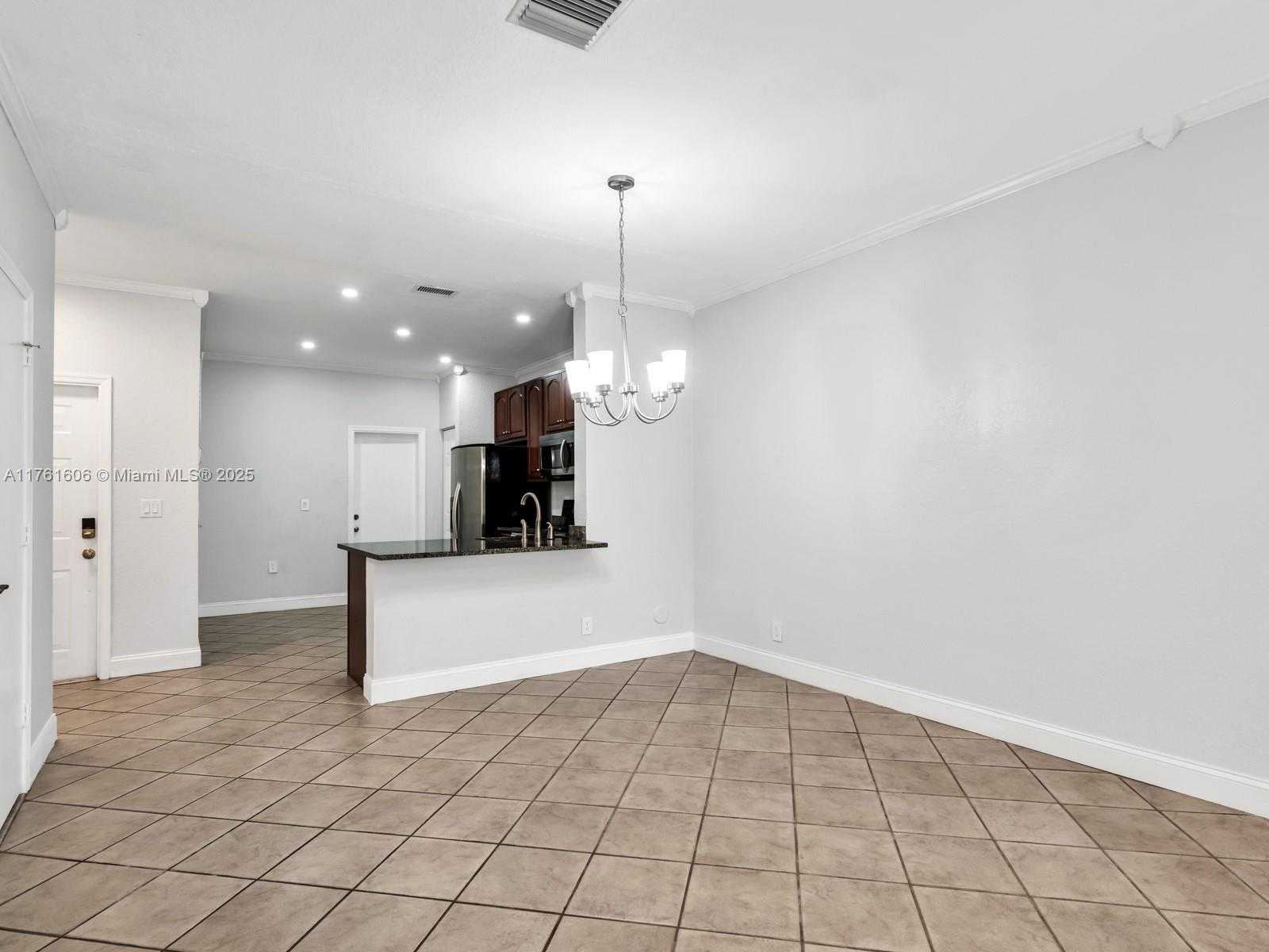 Small Image of 2094 HACIENDA TER #2094, Weston Number 16
