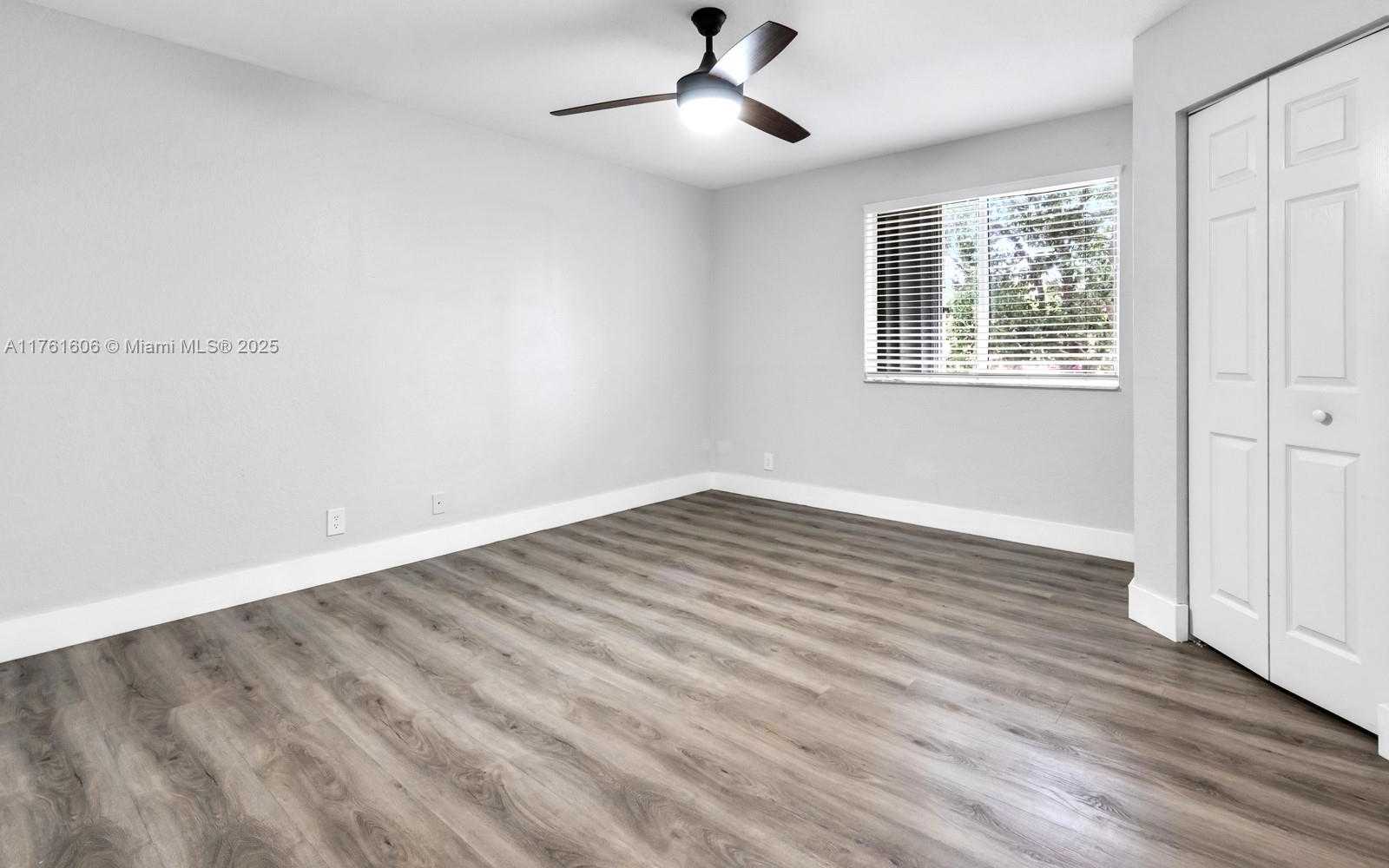 Small Image of 2094 HACIENDA TER #2094, Weston Number 24