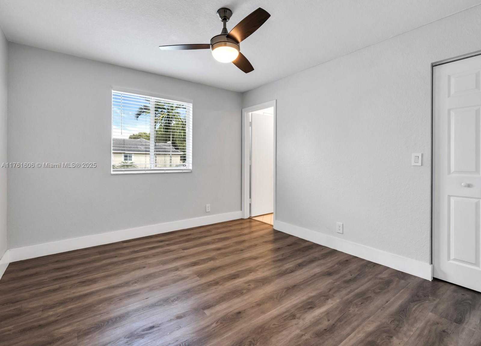 Small Image of 2094 HACIENDA TER #2094, Weston Number 28