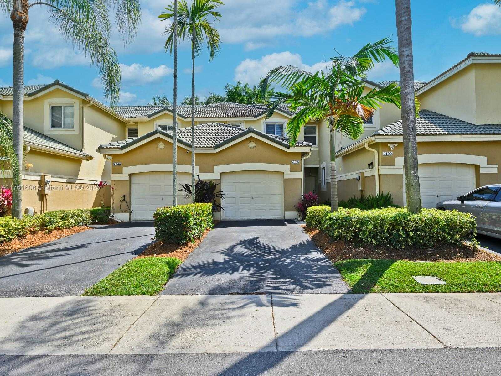 Small Image of 2094 HACIENDA TER #2094, Weston Number 3