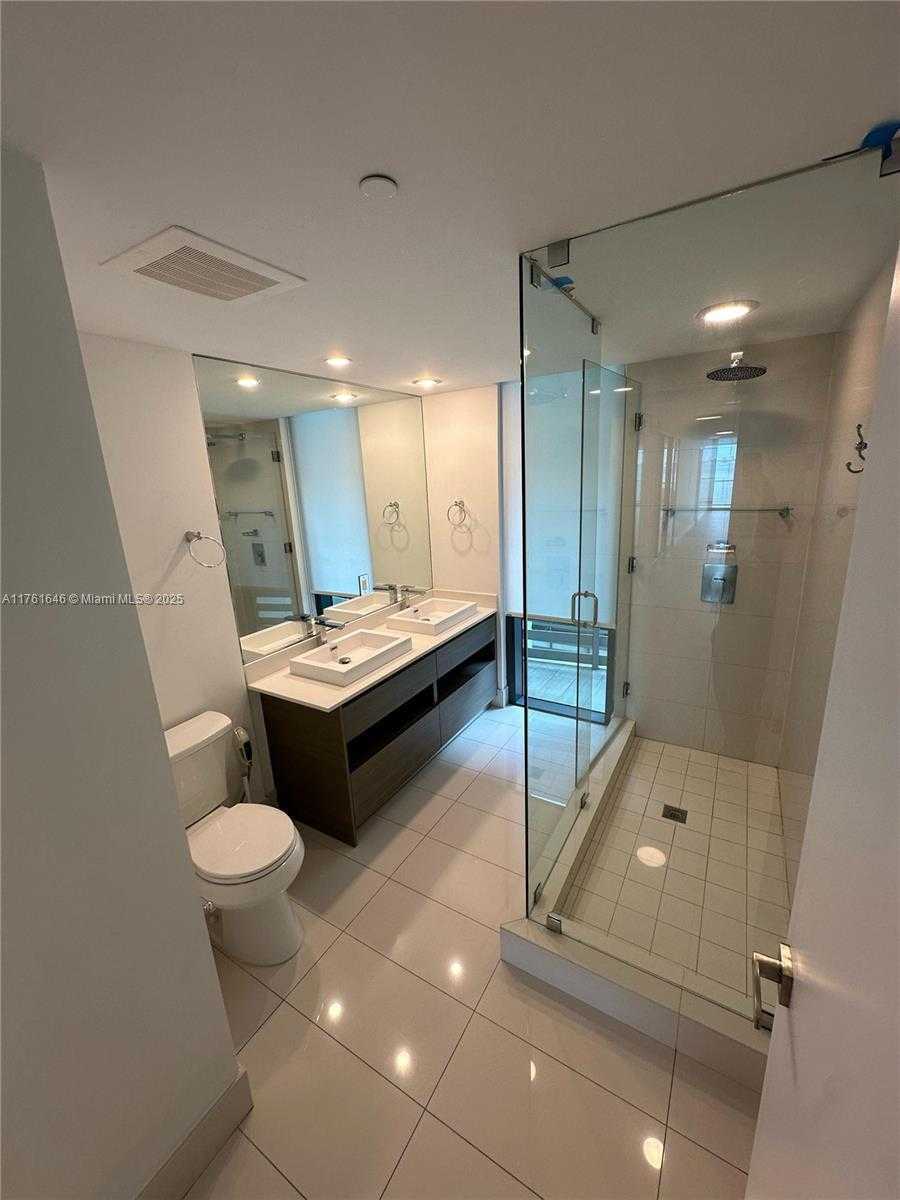 Small Image of 460 #401, Miami Number 11
