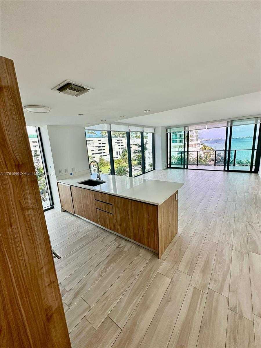 Small Image of 460 #401, Miami Number 4