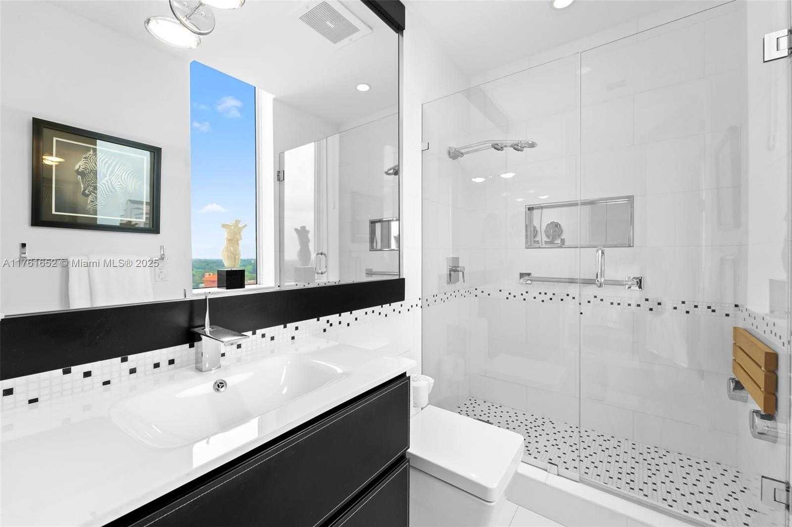 Small Image of 626 CORAL WAY #1104, Coral Gables Number 16