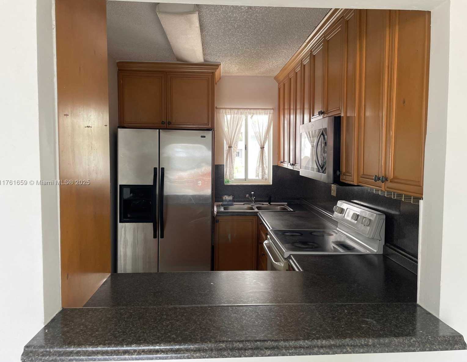 Small Image of 2750 WEST 76TH ST #201, Hialeah Number 7