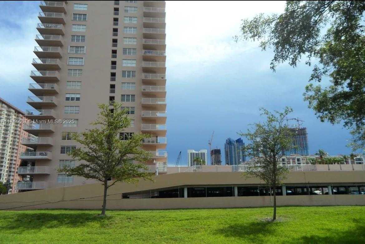 Small Image of 250 174TH ST #1401, Sunny Isles Beach Number 17