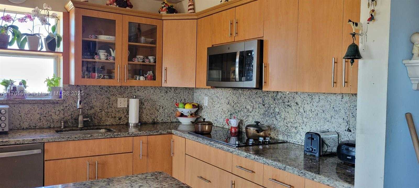 Small Image of 4801 NORTH WEST 7TH ST #810-16, Miami Number 7