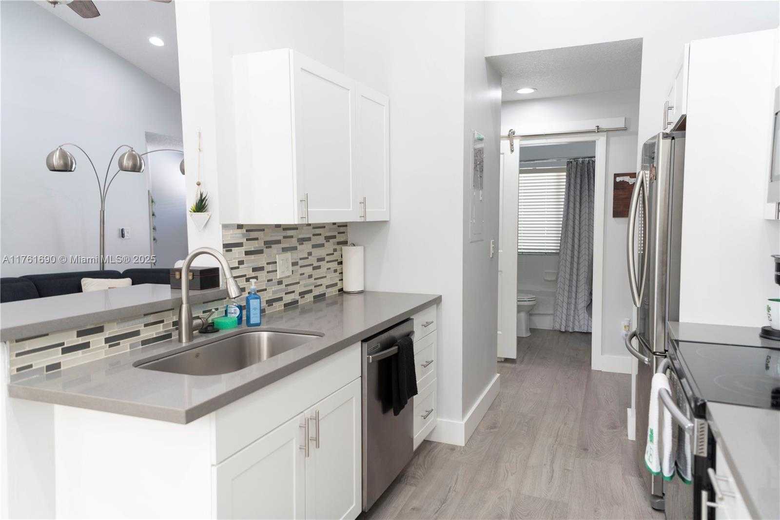 Small Image of 9203 NORTH WEST 9TH CT, Plantation Number 8