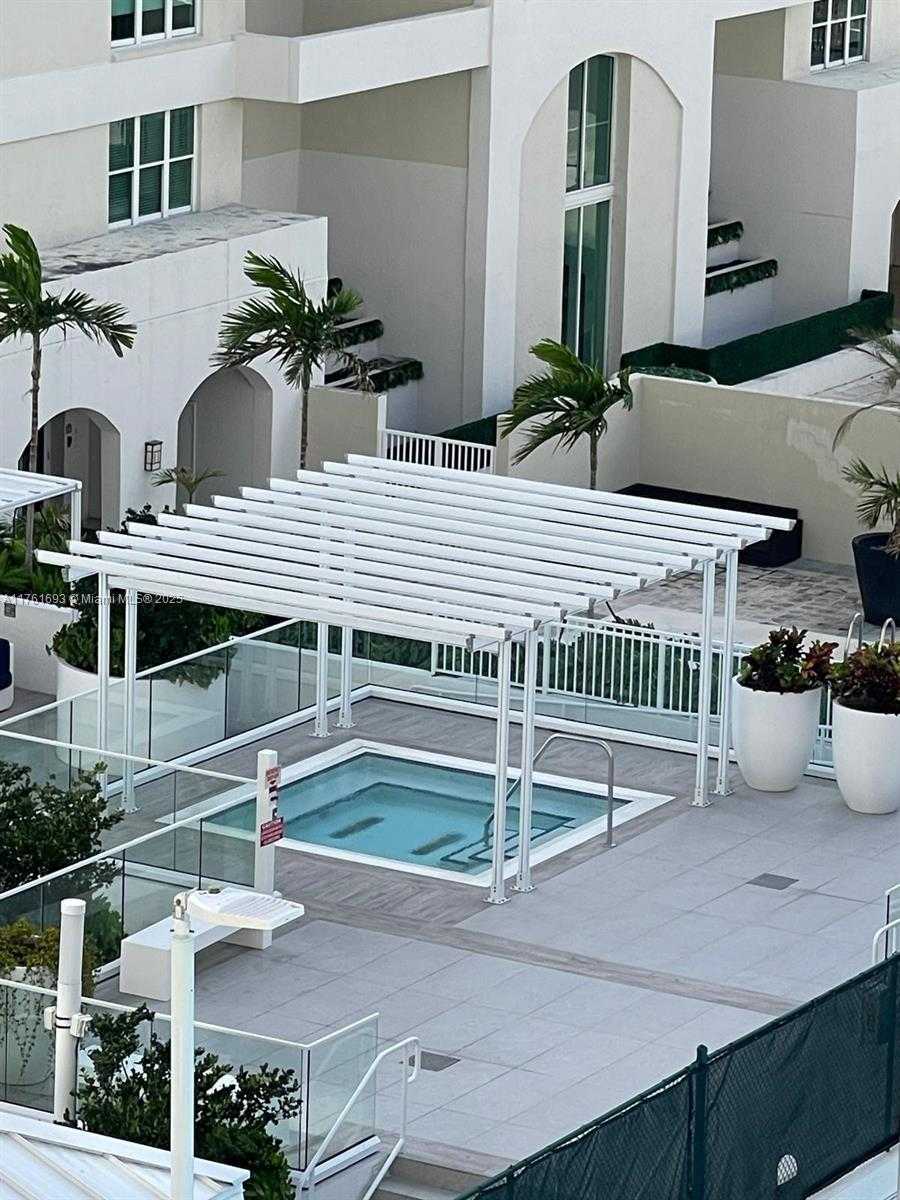Small Image of 770 CLAUGHTON ISLAND DR #904, Miami Number 20