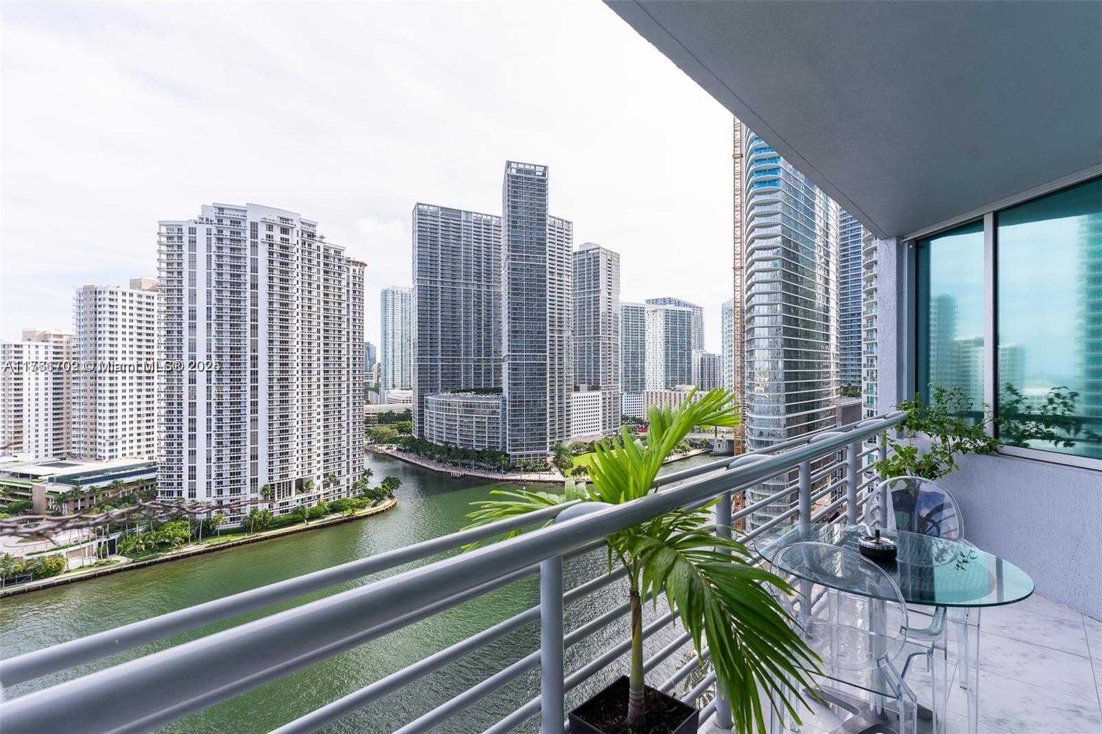 Small Image of Miami Number 23
