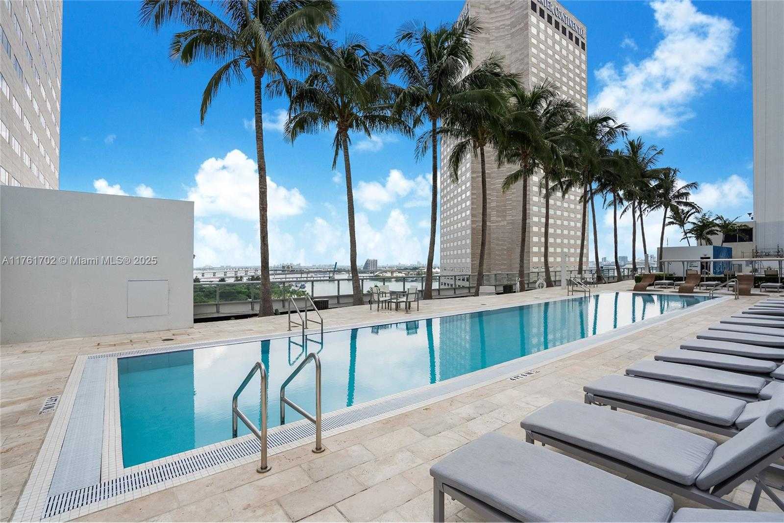 Small Image of 325 #2221, Miami Number 5