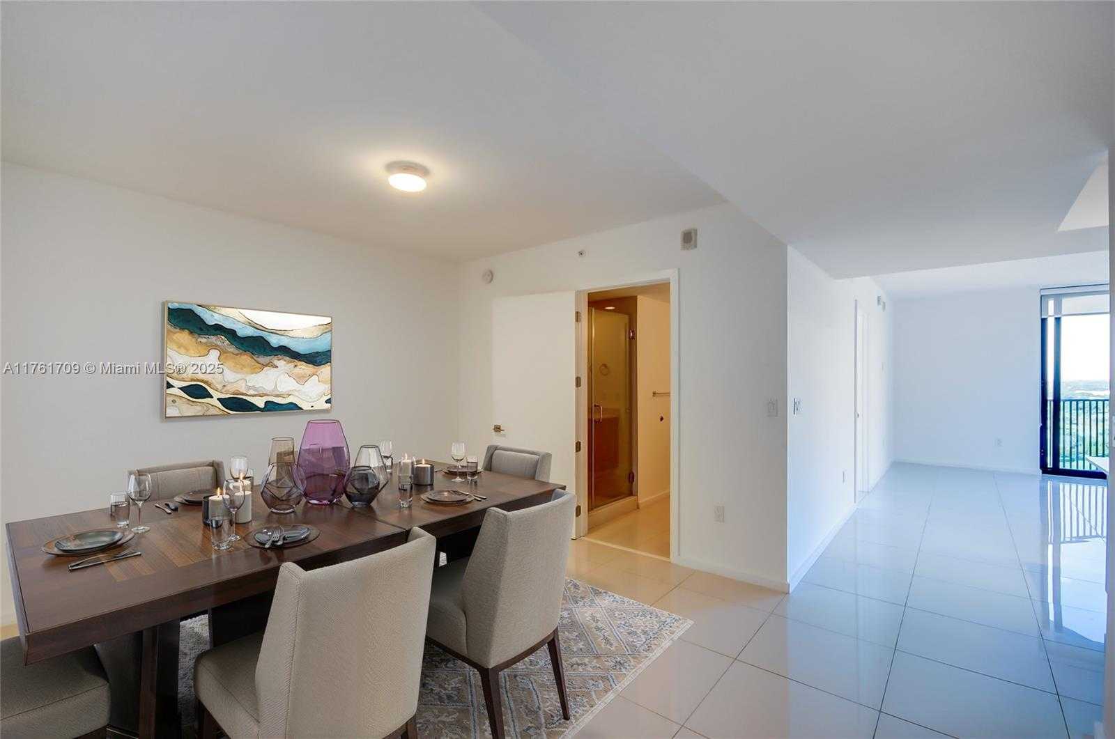 Small Image of 5252 NORTH WEST 85TH AVE #1810, Doral Number 3