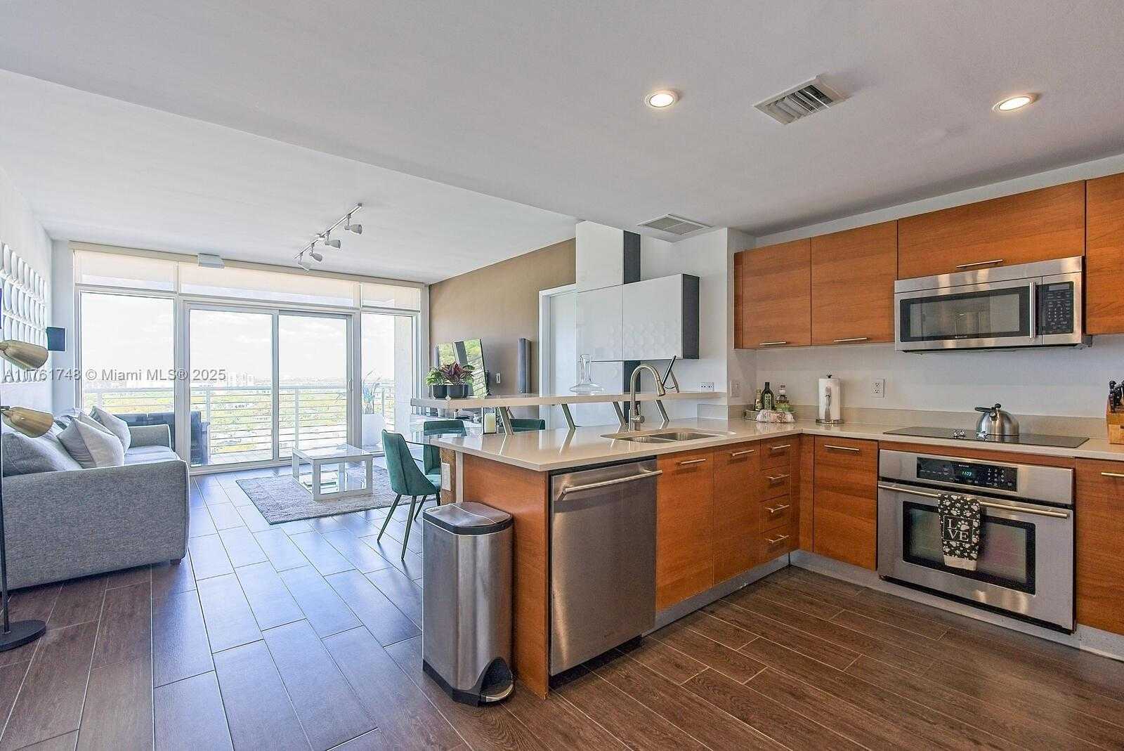 Small Image of 3250 NORTH EAST 1ST AVE #1006, Miami Number 2