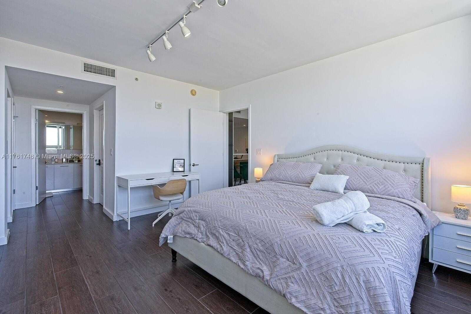 Small Image of 3250 NORTH EAST 1ST AVE #1006, Miami Number 6