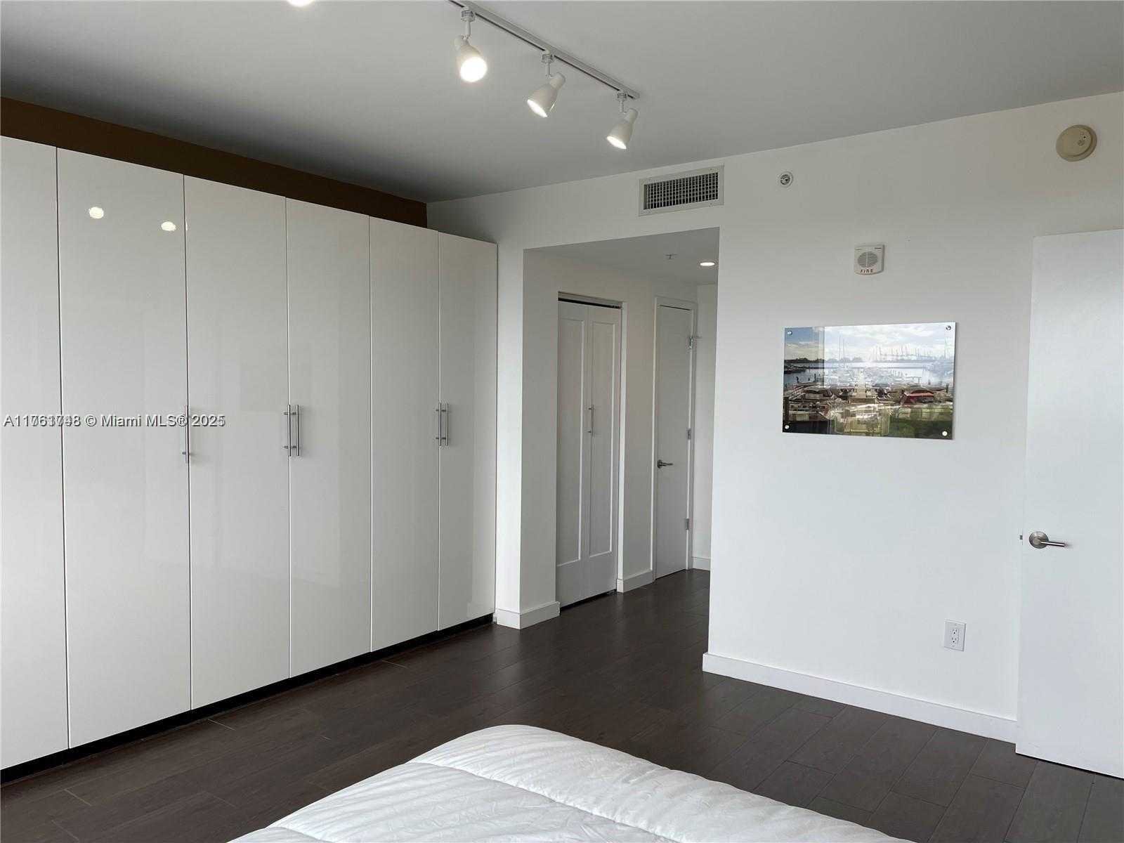 Small Image of 3250 NORTH EAST 1ST AVE #1006, Miami Number 7