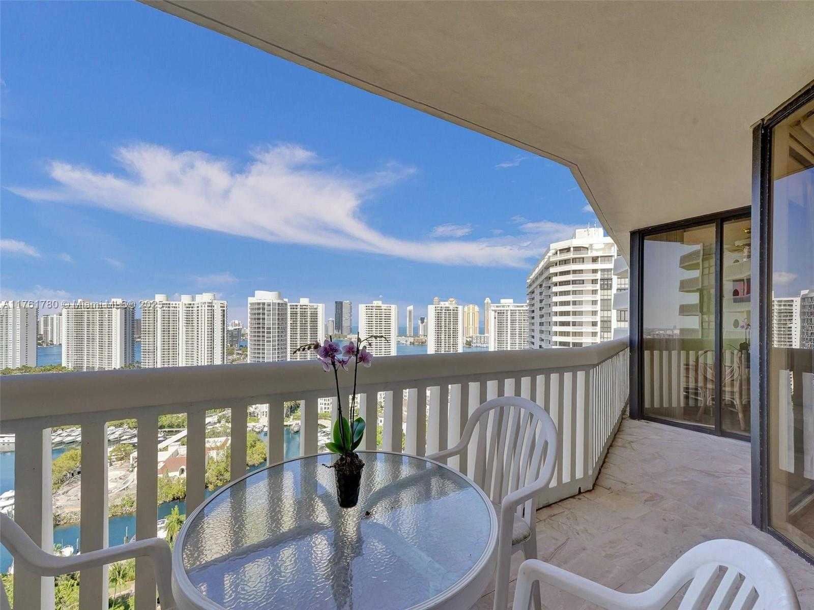 Small Image of 1000 WEST ISLAND BLVD #2606, Aventura Number 12