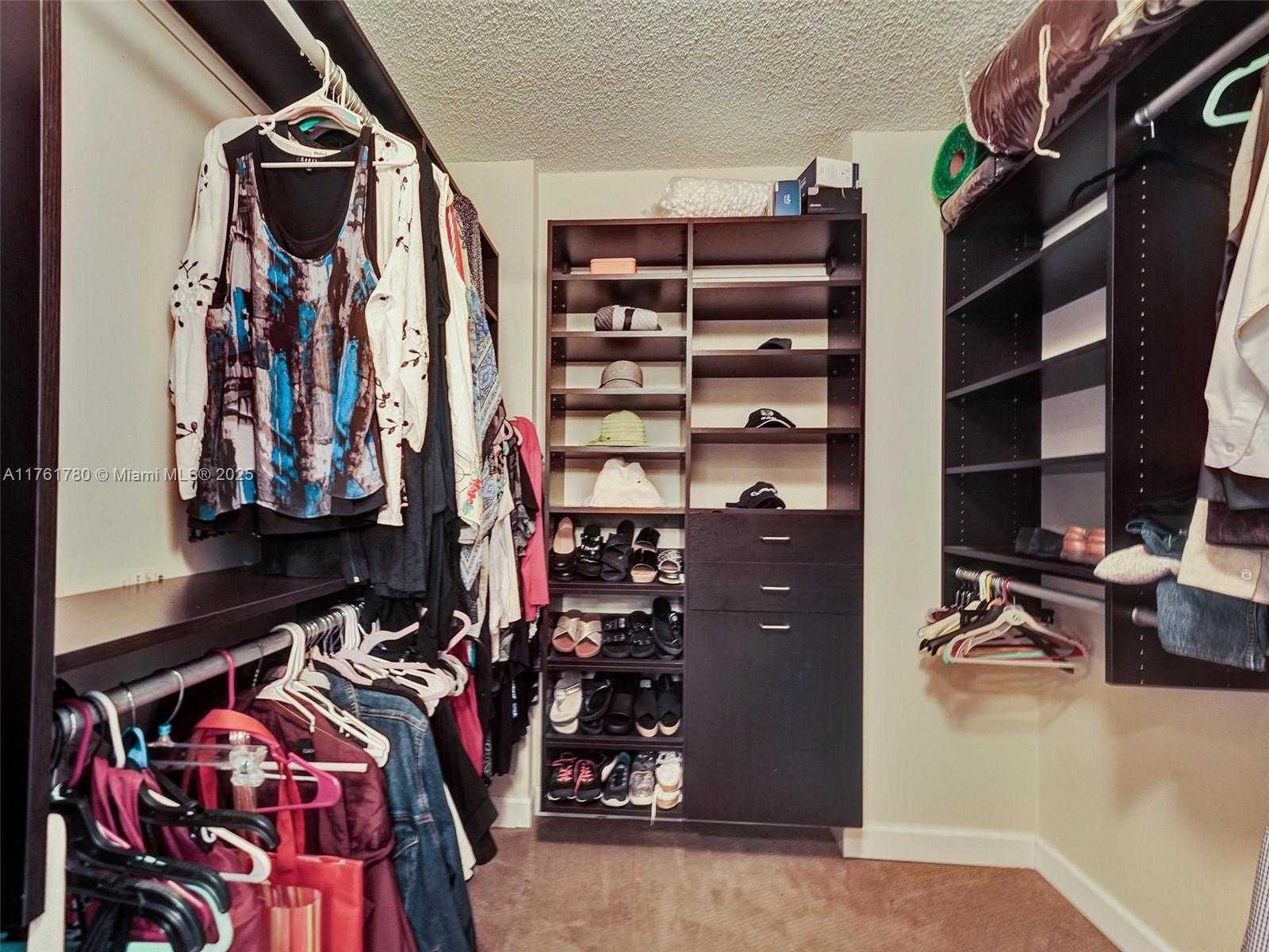 Small Image of 1000 WEST ISLAND BLVD #2606, Aventura Number 15