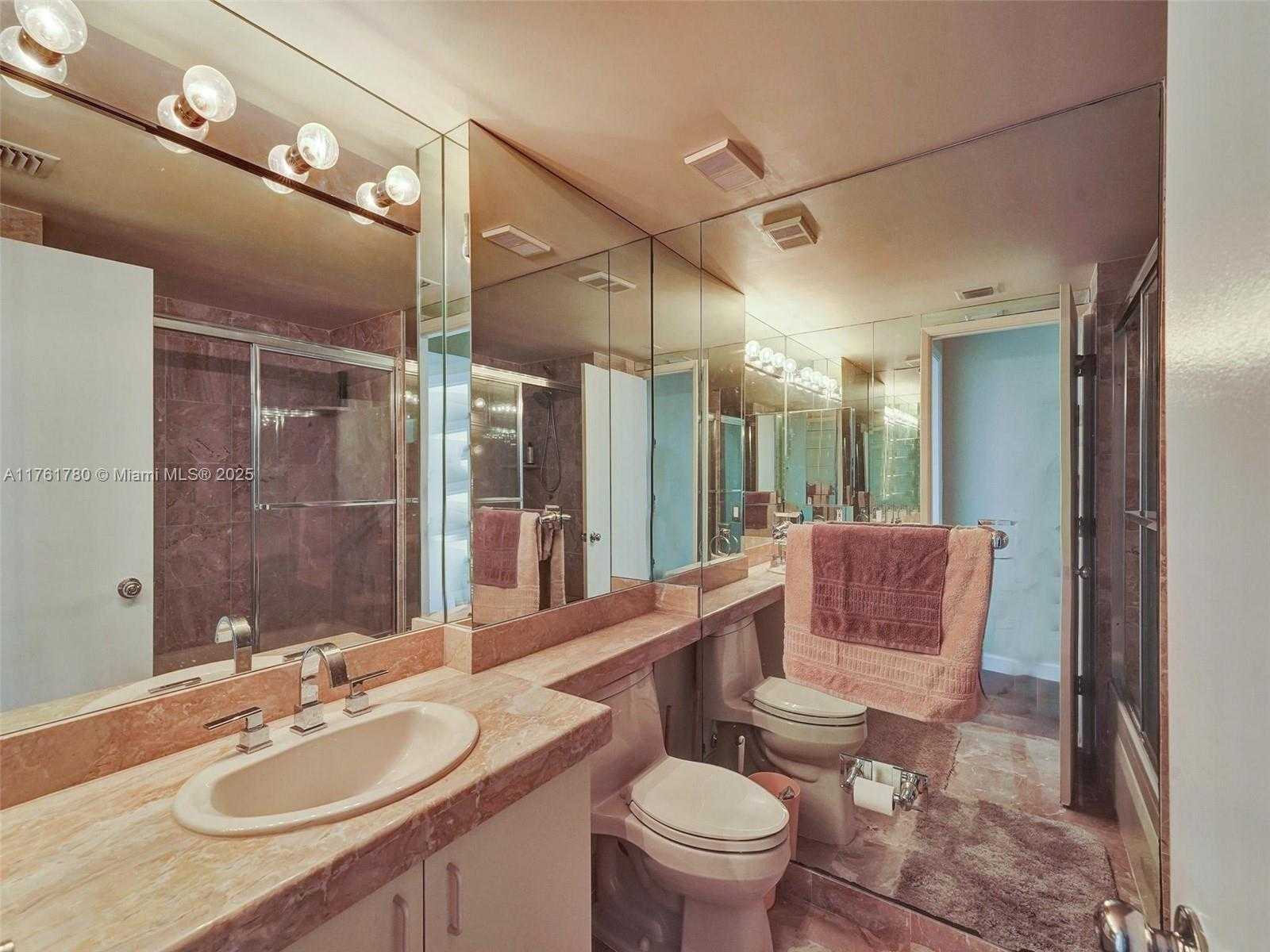 Small Image of 1000 WEST ISLAND BLVD #2606, Aventura Number 22