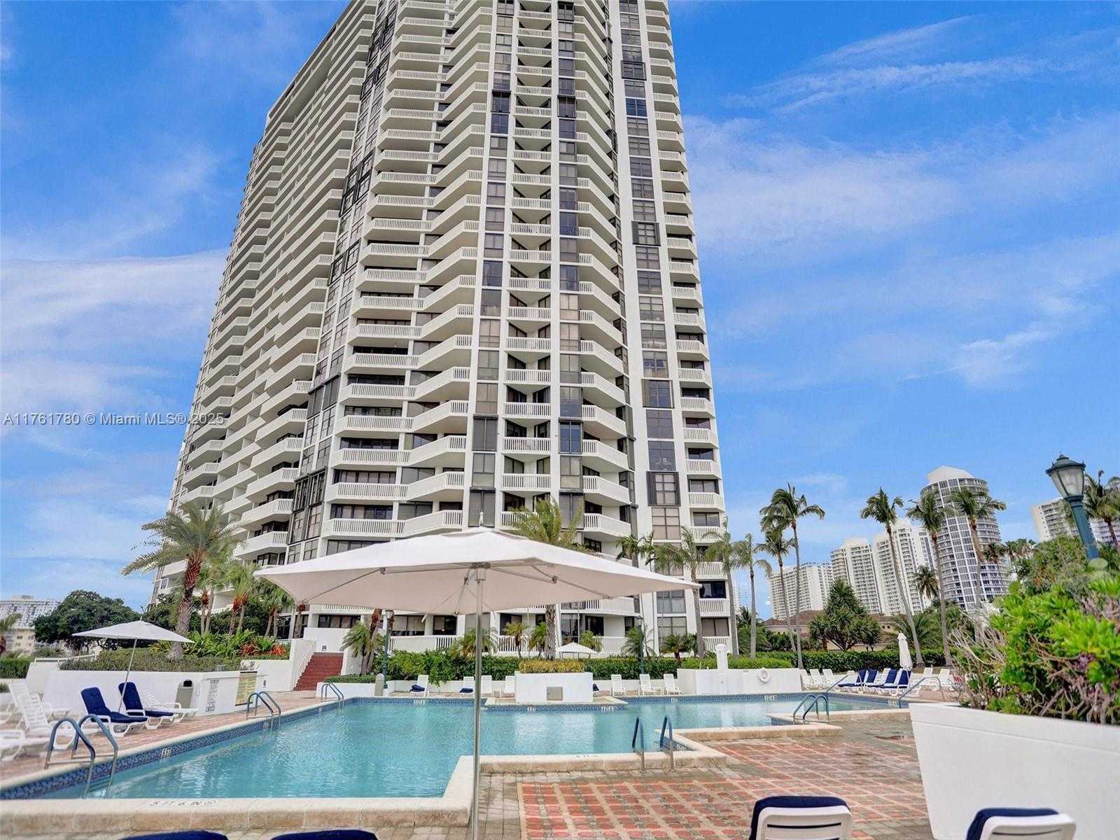 Small Image of 1000 WEST ISLAND BLVD #2606, Aventura Number 28
