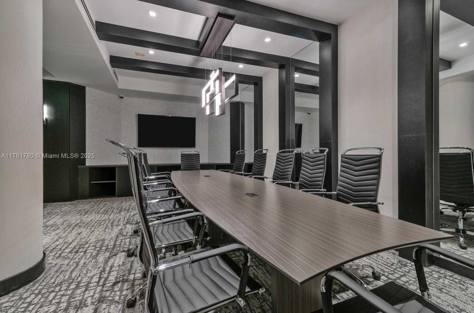 Small Image of 1000 WEST ISLAND BLVD #2606, Aventura Number 39