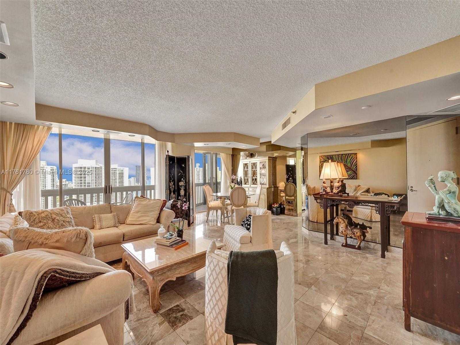Small Image of 1000 WEST ISLAND BLVD #2606, Aventura Number 4