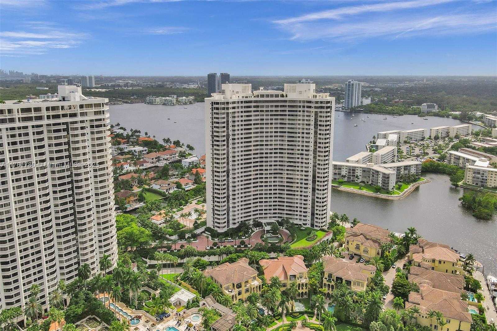Small Image of 1000 WEST ISLAND BLVD #2606, Aventura Number 43