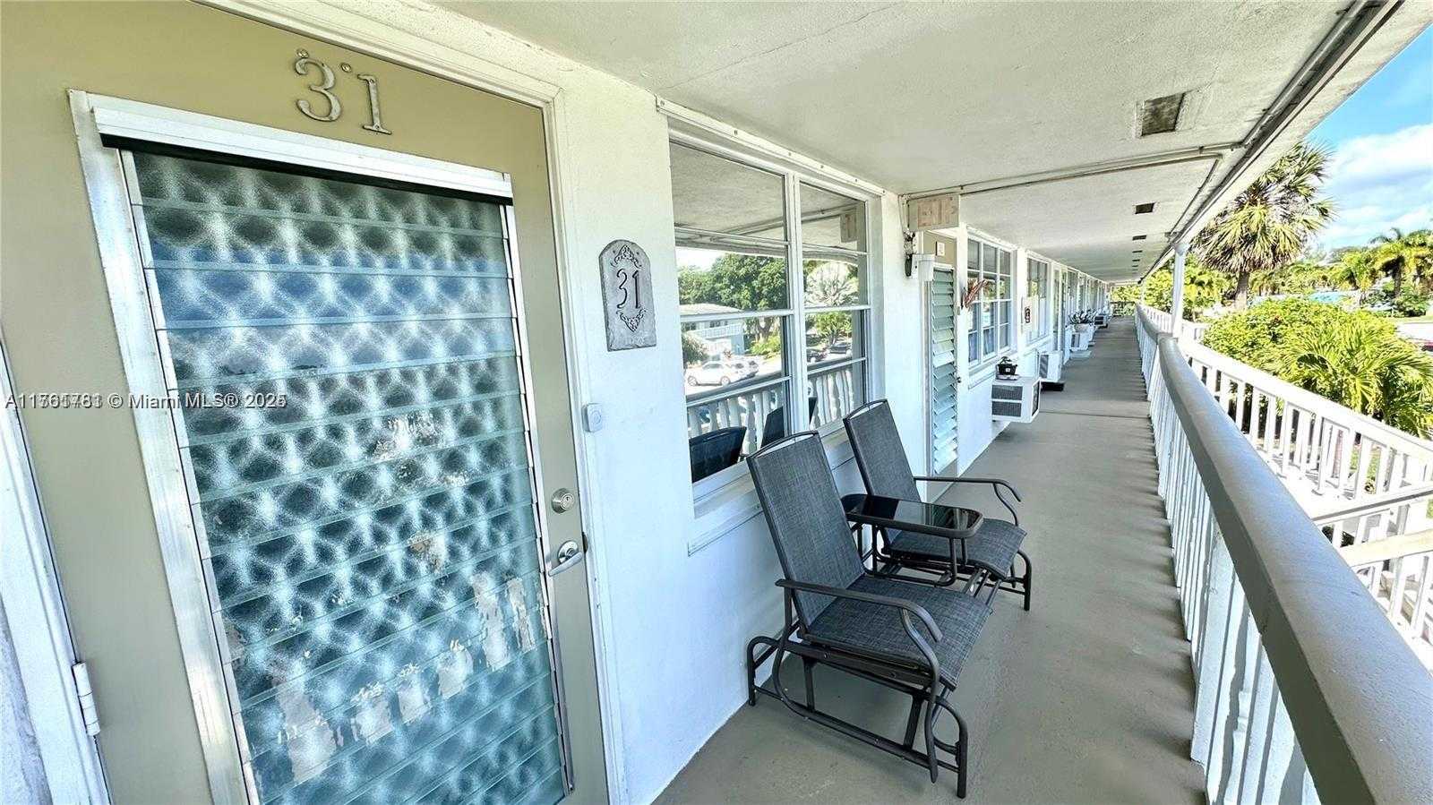 Small Image of 31 HARWOOD B #31, Deerfield Beach Number 17