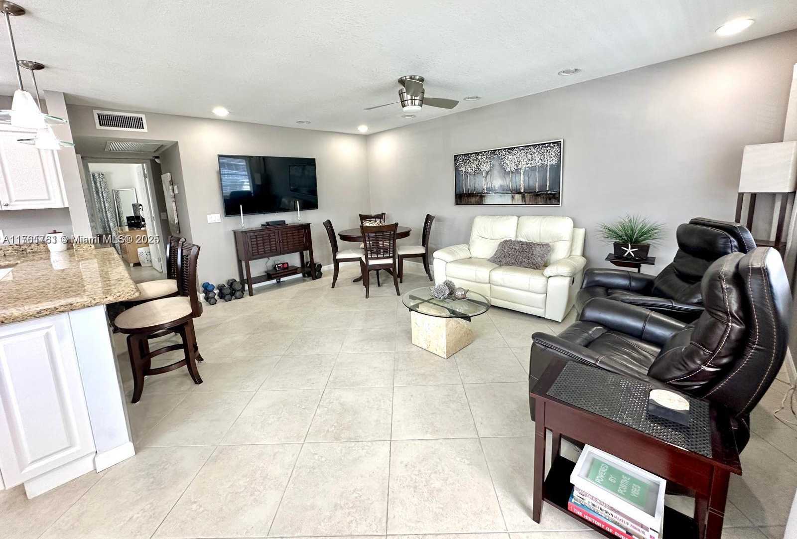 Small Image of 31 HARWOOD B #31, Deerfield Beach Number 8