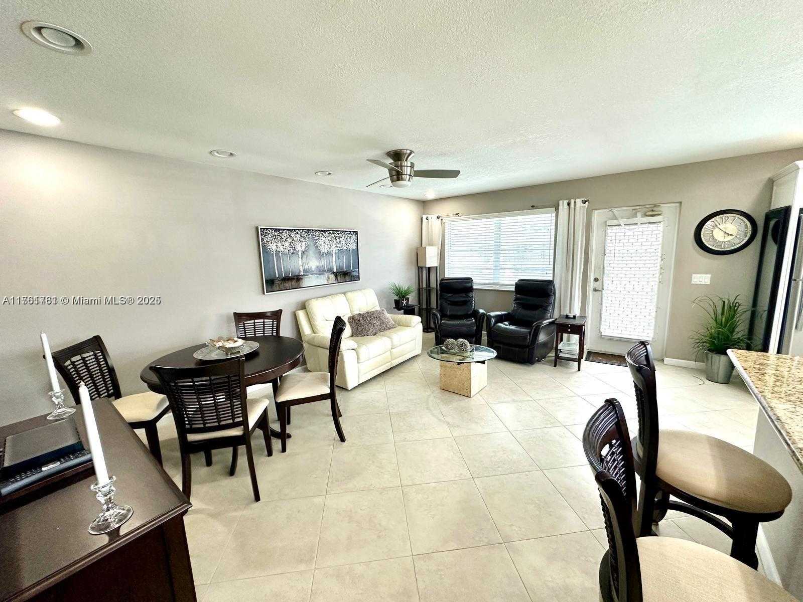 Small Image of 31 HARWOOD B #31, Deerfield Beach Number 9