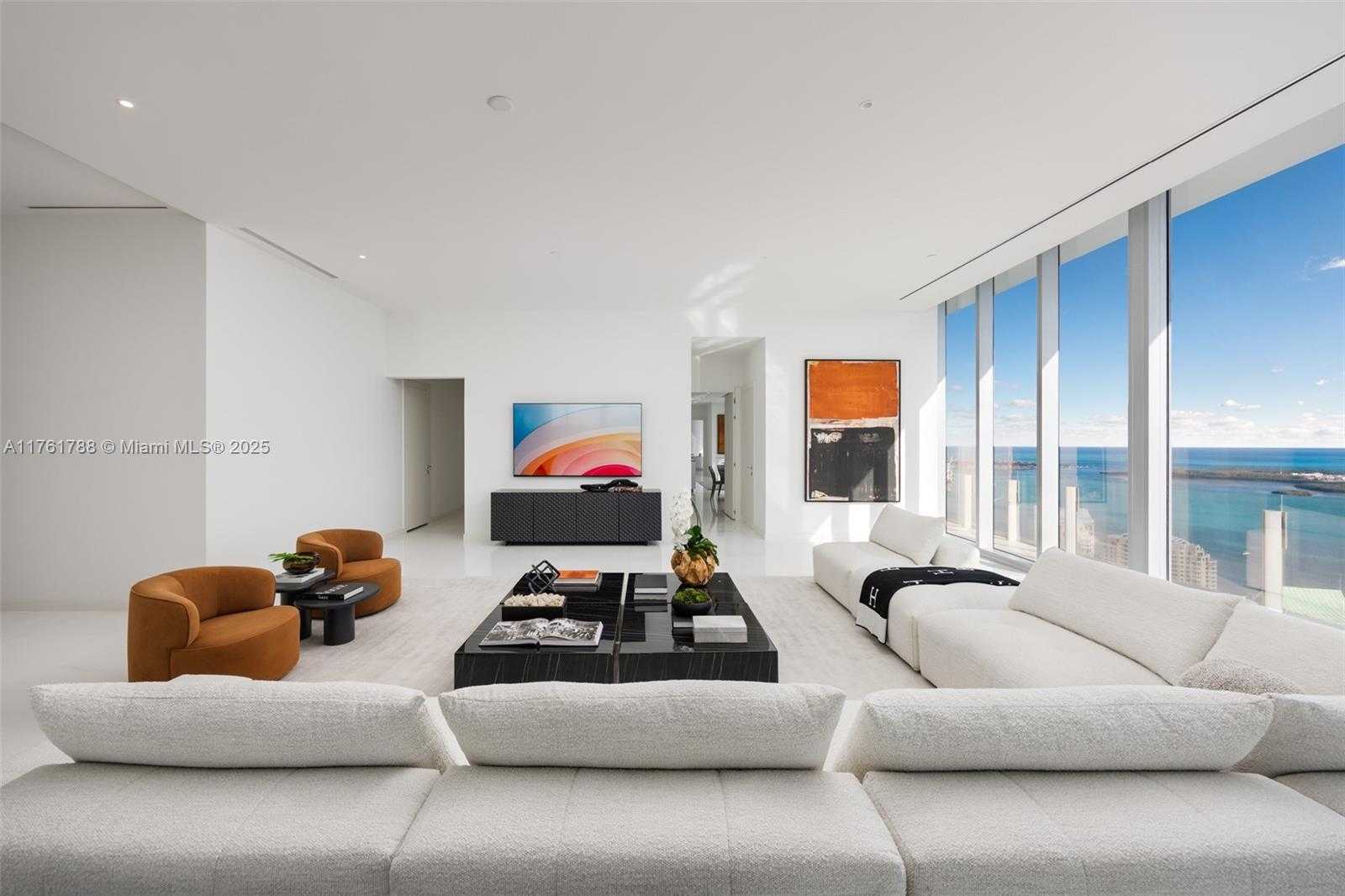 Small Image of 300 BISCAYNE BLVD WAY #PH5701, Miami Number 2