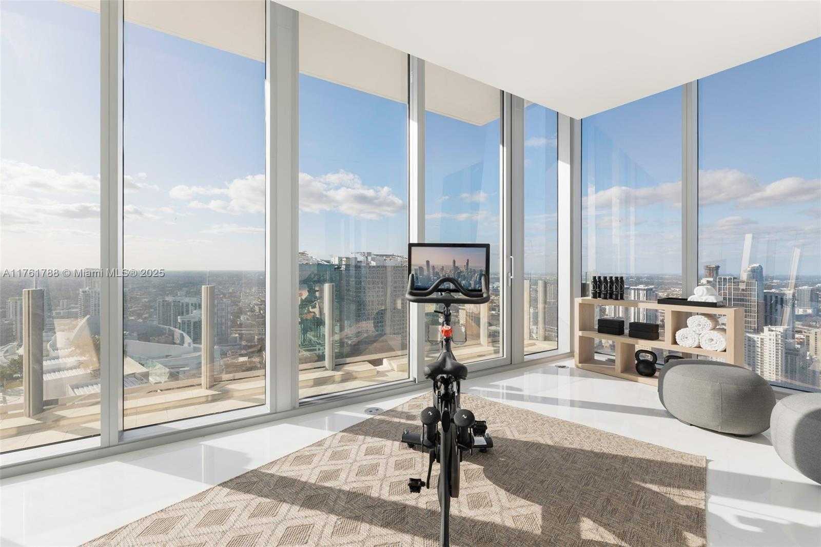 Small Image of 300 BISCAYNE BLVD WAY #PH5701, Miami Number 9