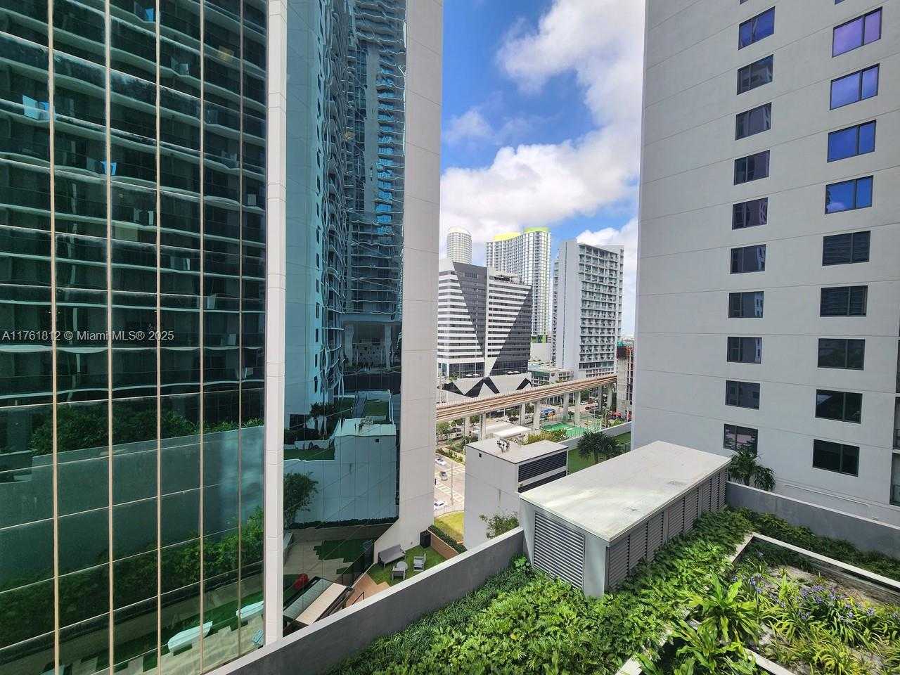 Small Image of 55 SOUTH WEST 9TH ST #1107, Miami Number 15