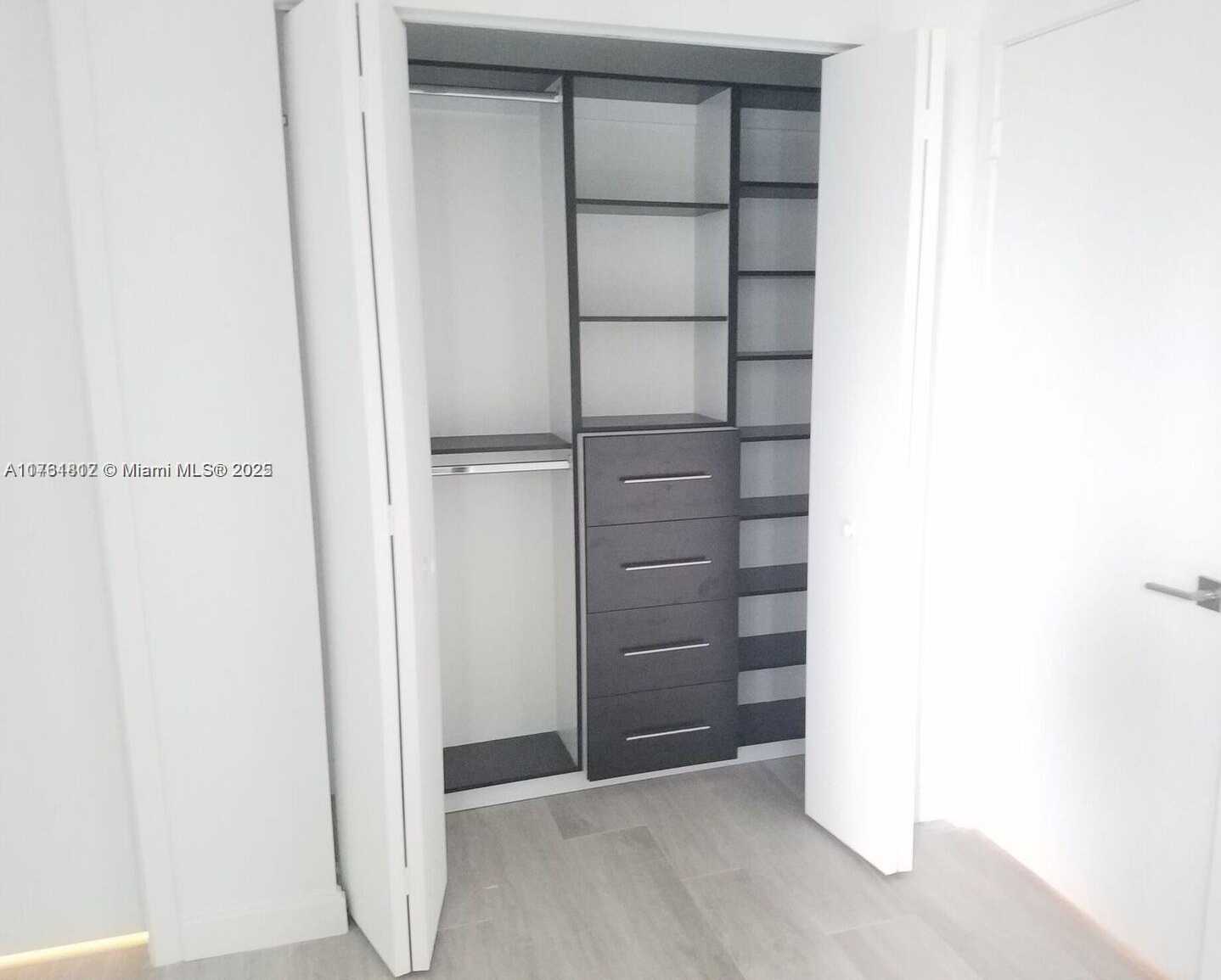 Small Image of 55 SOUTH WEST 9TH ST #1107, Miami Number 8
