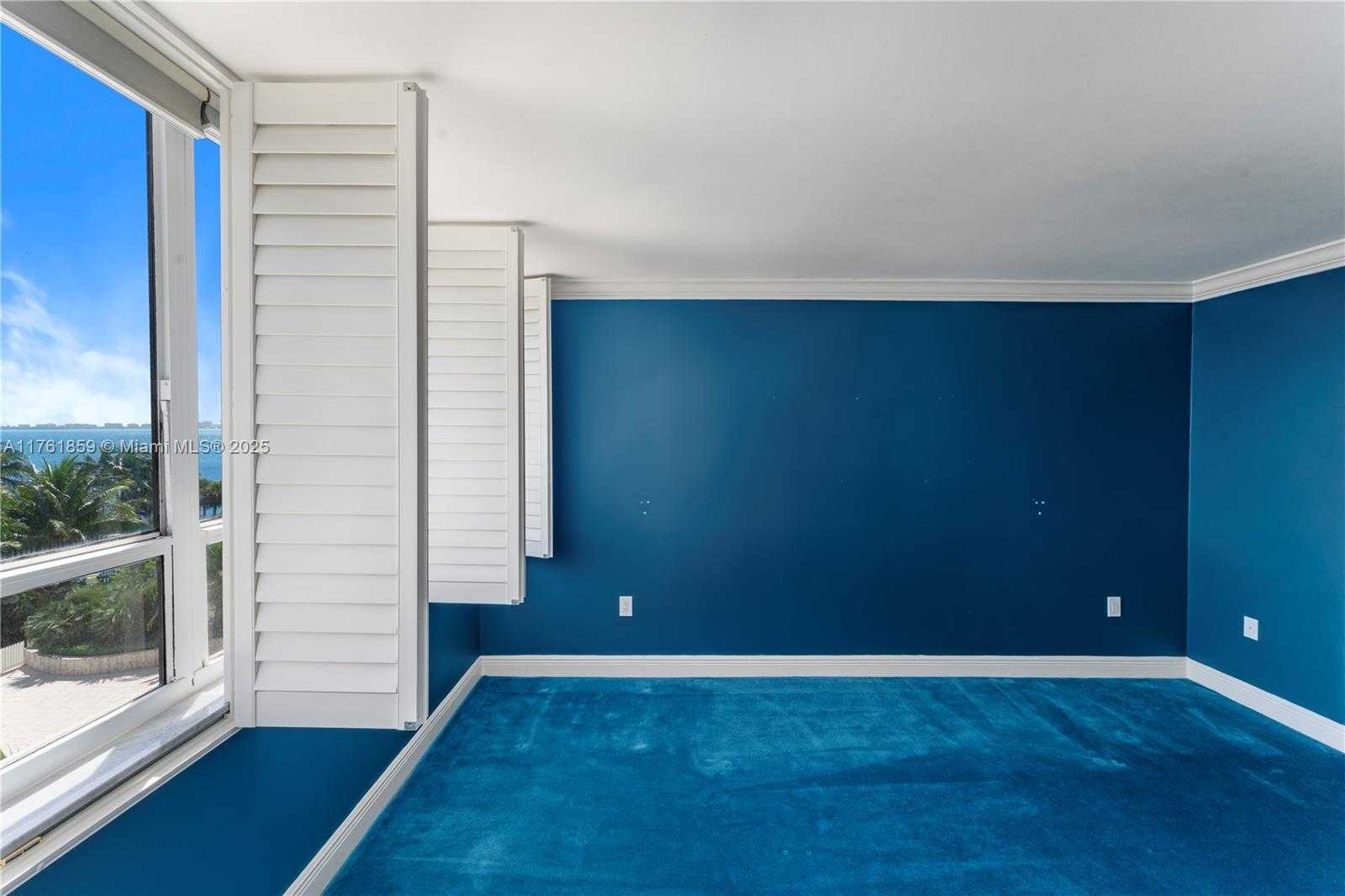 Small Image of 2 GROVE ISLE DR #B503, Miami Number 13