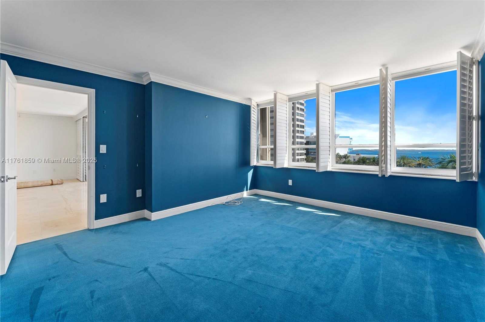 Small Image of 2 GROVE ISLE DR #B503, Miami Number 16