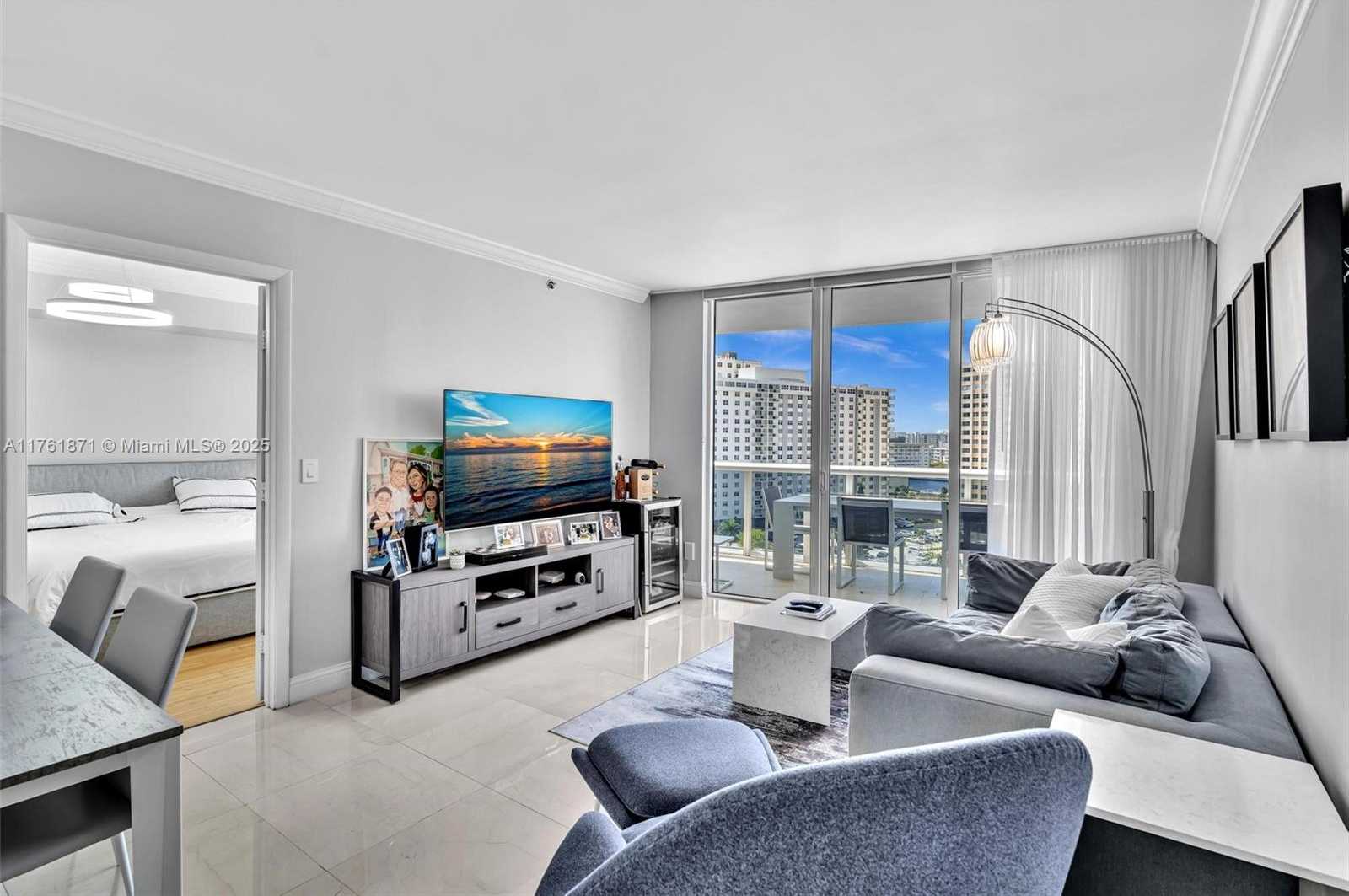 Small Image of 1800 SOUTH OCEAN DR #906, Hallandale Beach Number 10