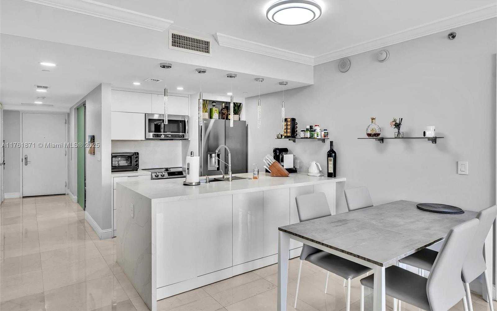 Small Image of 1800 SOUTH OCEAN DR #906, Hallandale Beach Number 22