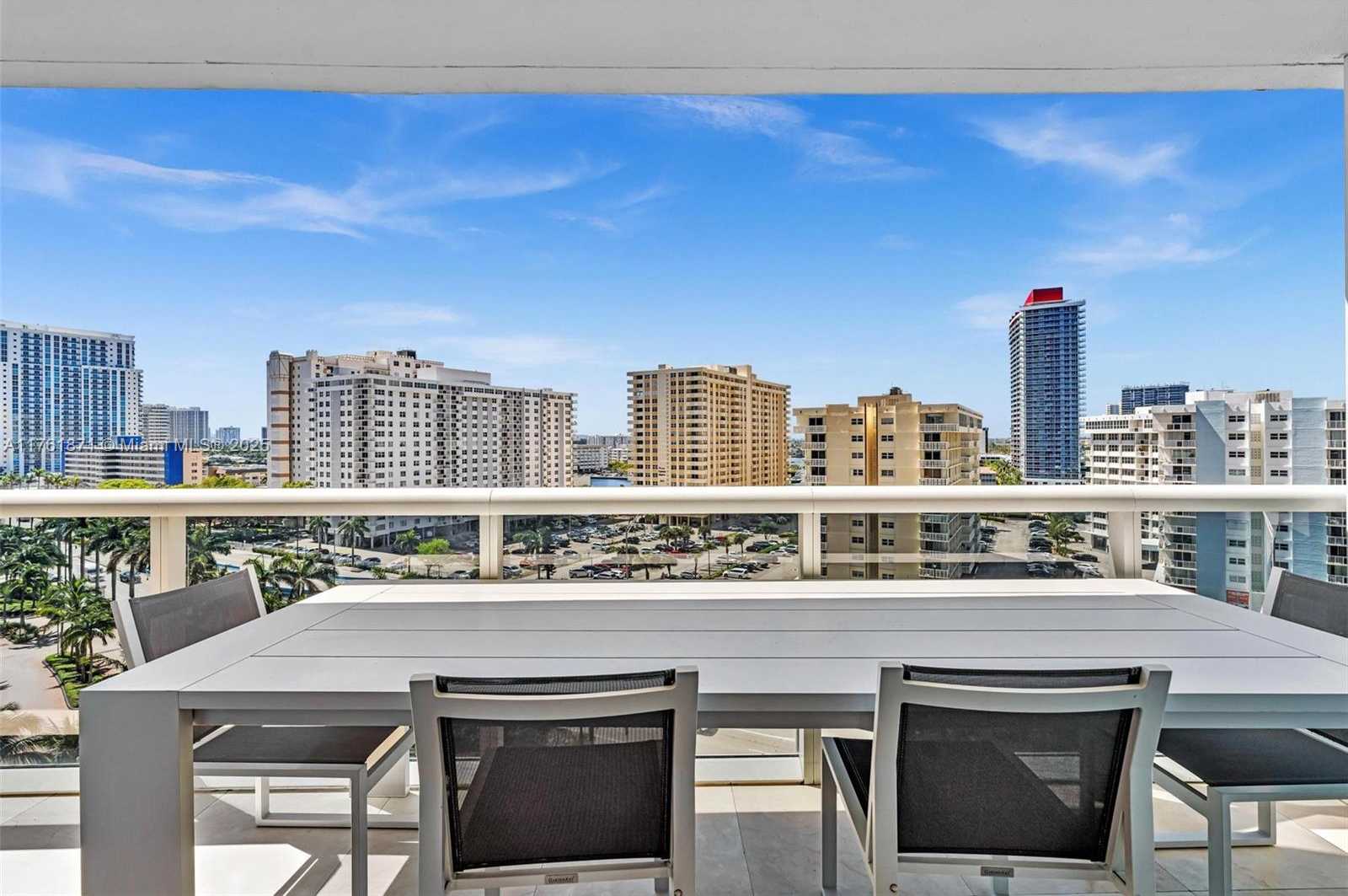 Small Image of 1800 SOUTH OCEAN DR #906, Hallandale Beach Number 27