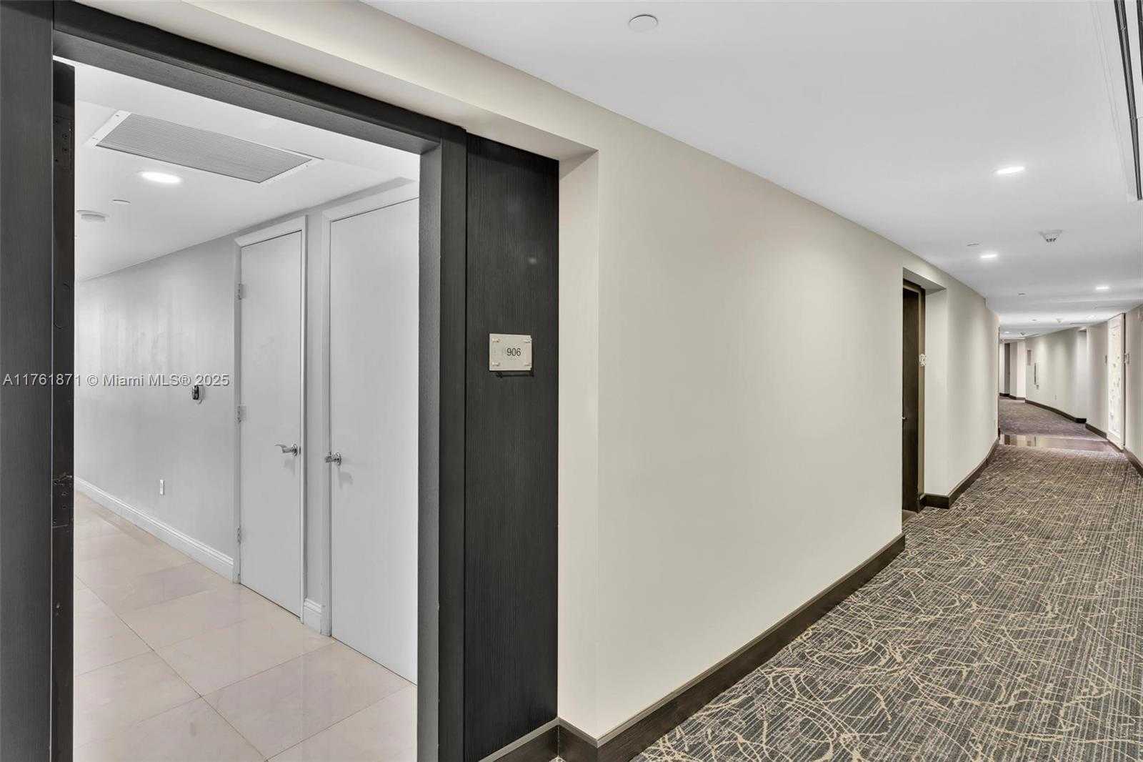 Small Image of 1800 SOUTH OCEAN DR #906, Hallandale Beach Number 3