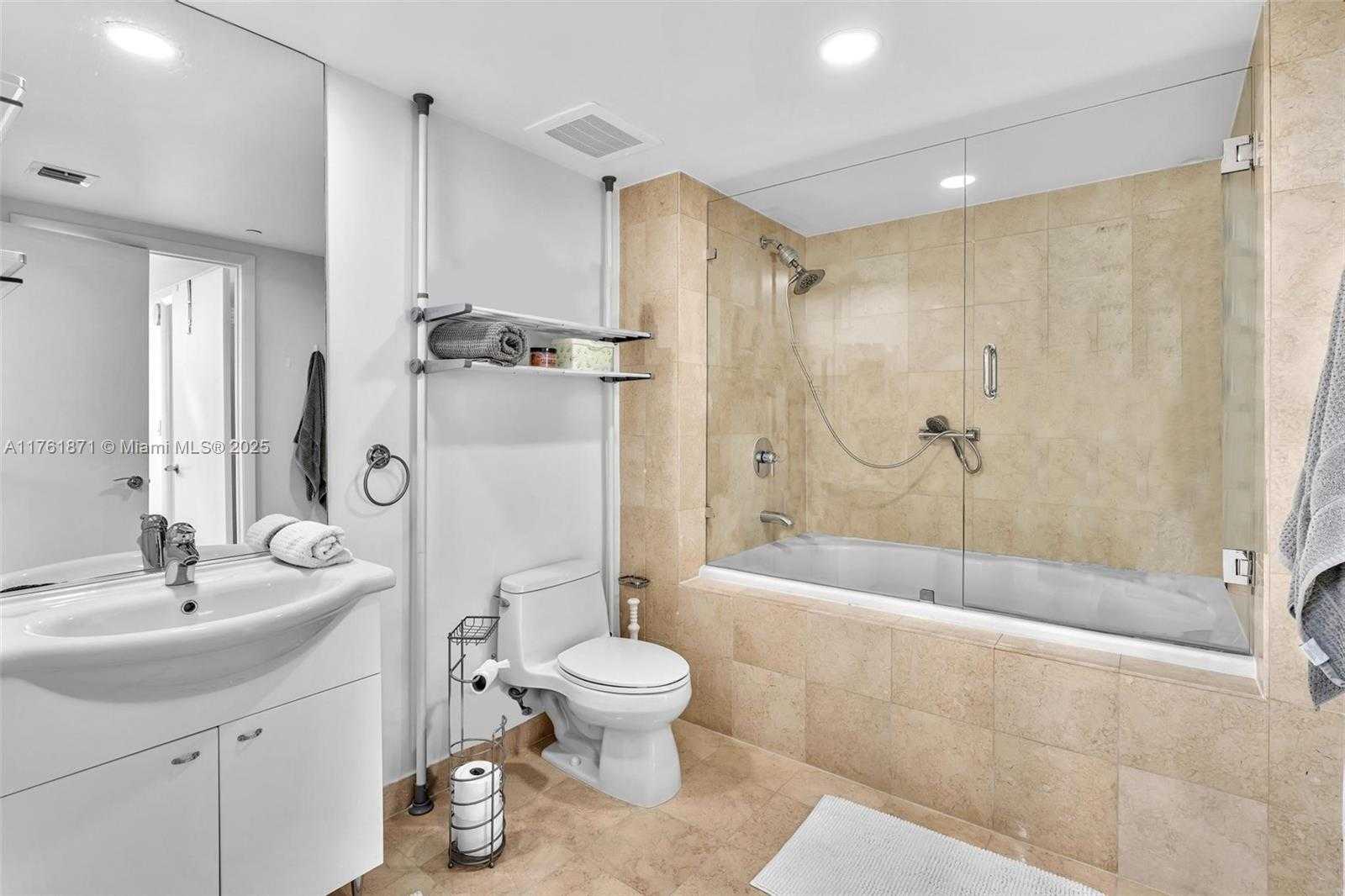 Small Image of 1800 SOUTH OCEAN DR #906, Hallandale Beach Number 44