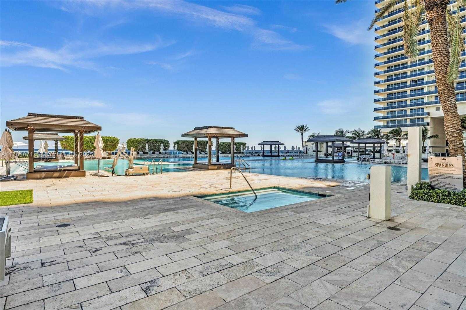 Small Image of 1800 SOUTH OCEAN DR #906, Hallandale Beach Number 51