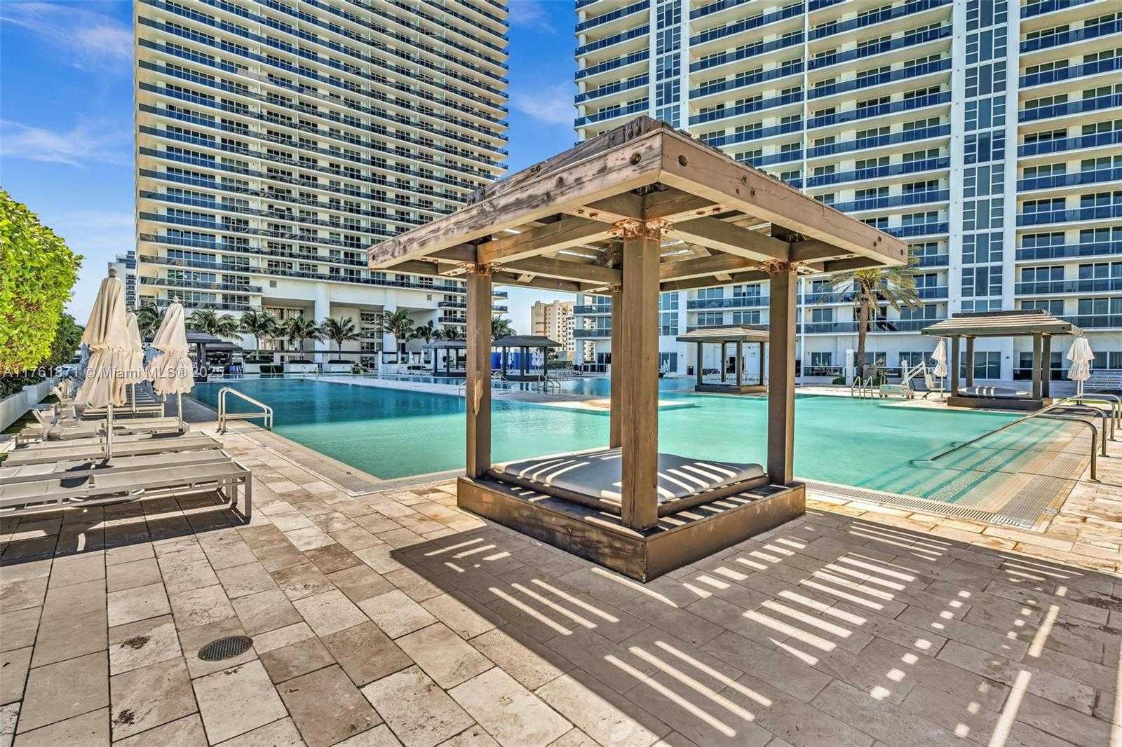 Small Image of 1800 SOUTH OCEAN DR #906, Hallandale Beach Number 53