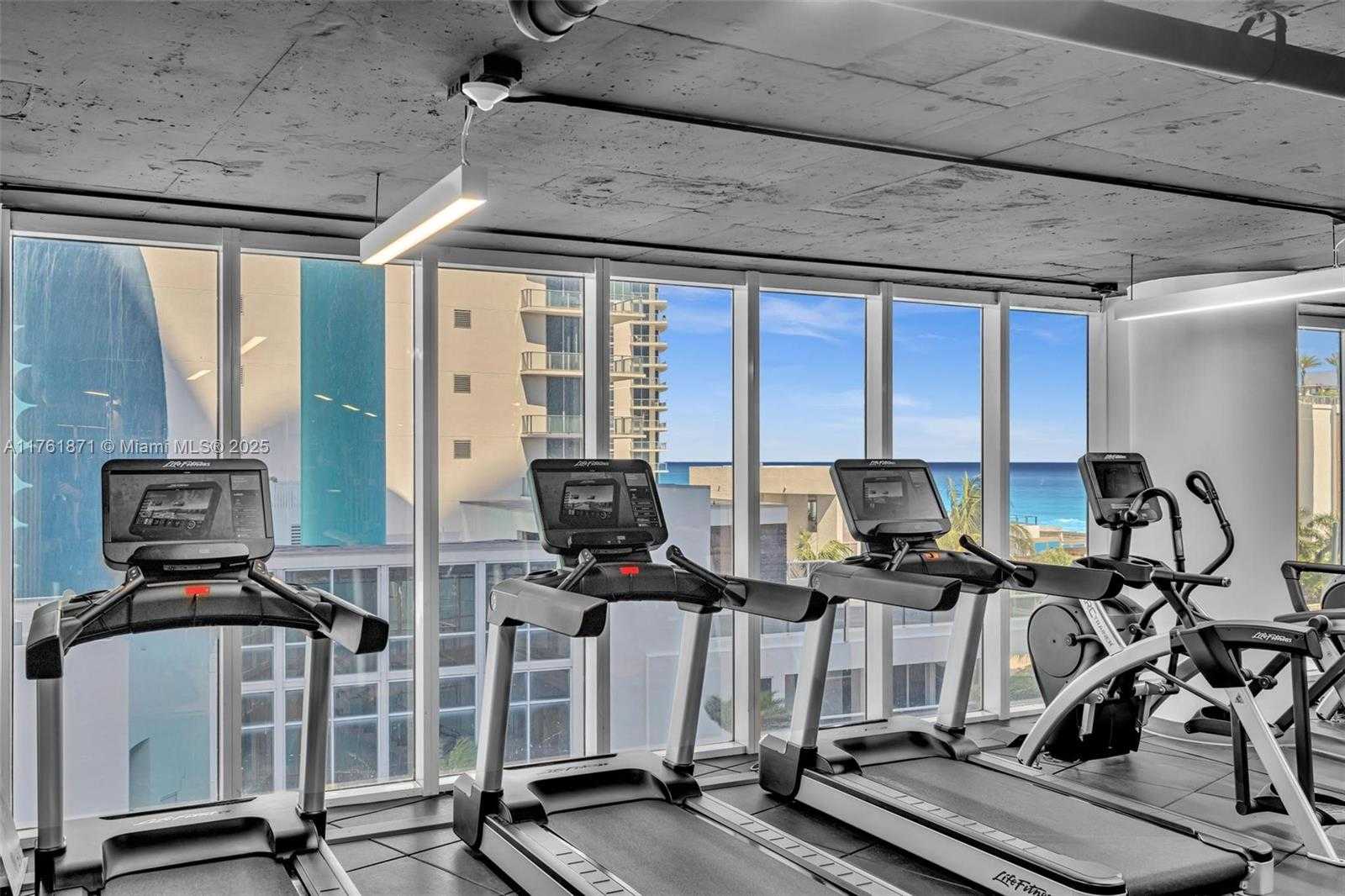 Small Image of 1800 SOUTH OCEAN DR #906, Hallandale Beach Number 57